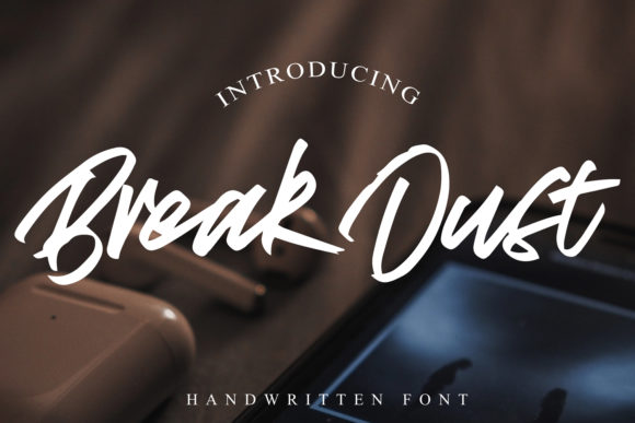 Break Dust Typeface Review: Elevating Editorial Design with Handwritten Elegance